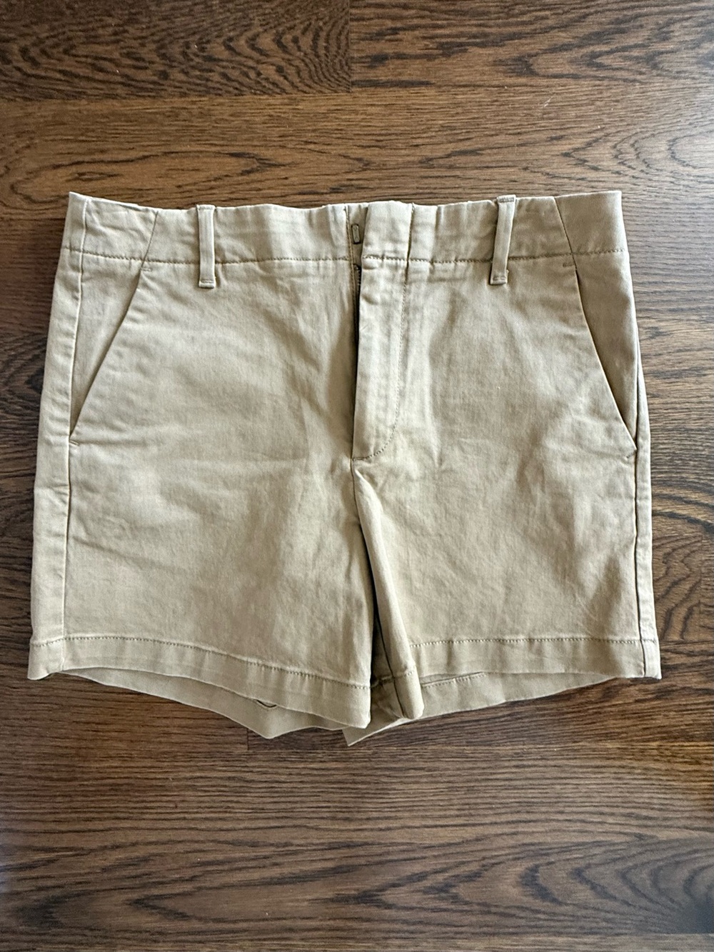 🆕Banana Republic Khaki/Tan Women's Shorts authentic chinos 🆕
